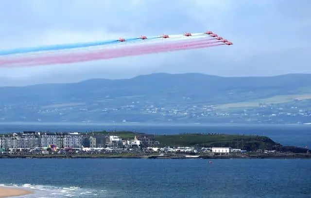 Red-Arrows-over-Portrus-at-the-Portrush-Causeway International airshow
